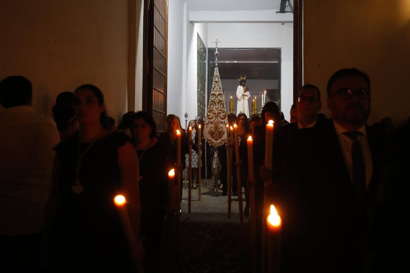 El traslado del Señor de la Humildad y Paciencia, en imágenes