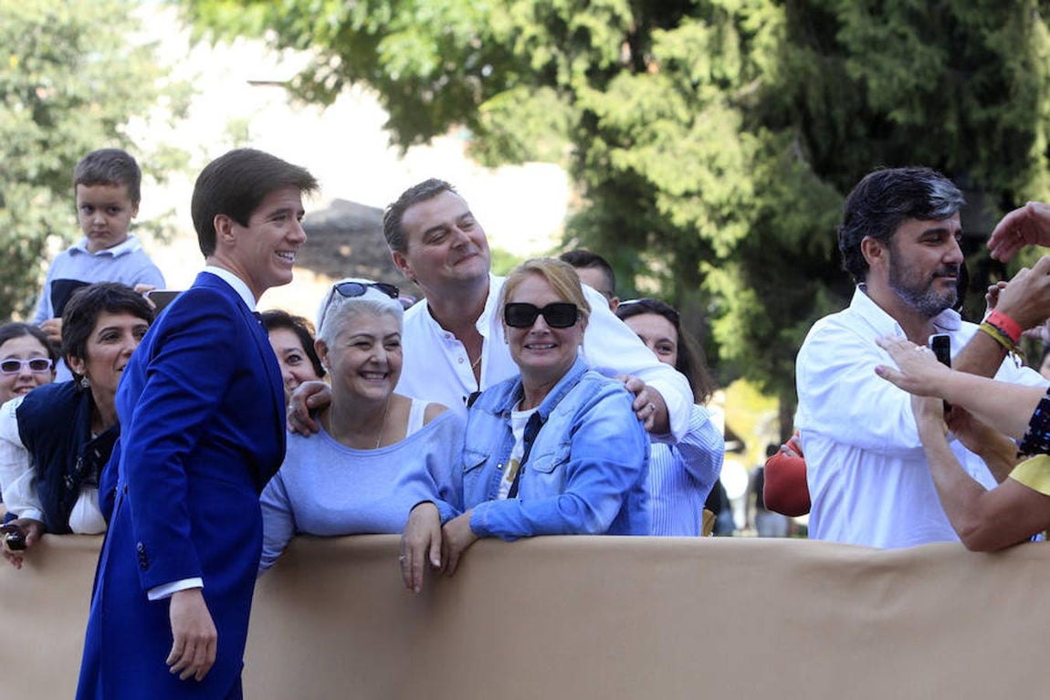 La cantante María Toledo y el torero Esaú Fernández se dan el «sí, quiero»