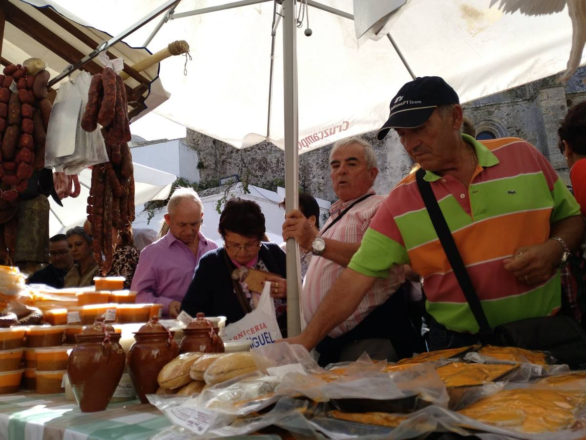 Vejer celebra su cuarta edición del Día del lomo en manteca