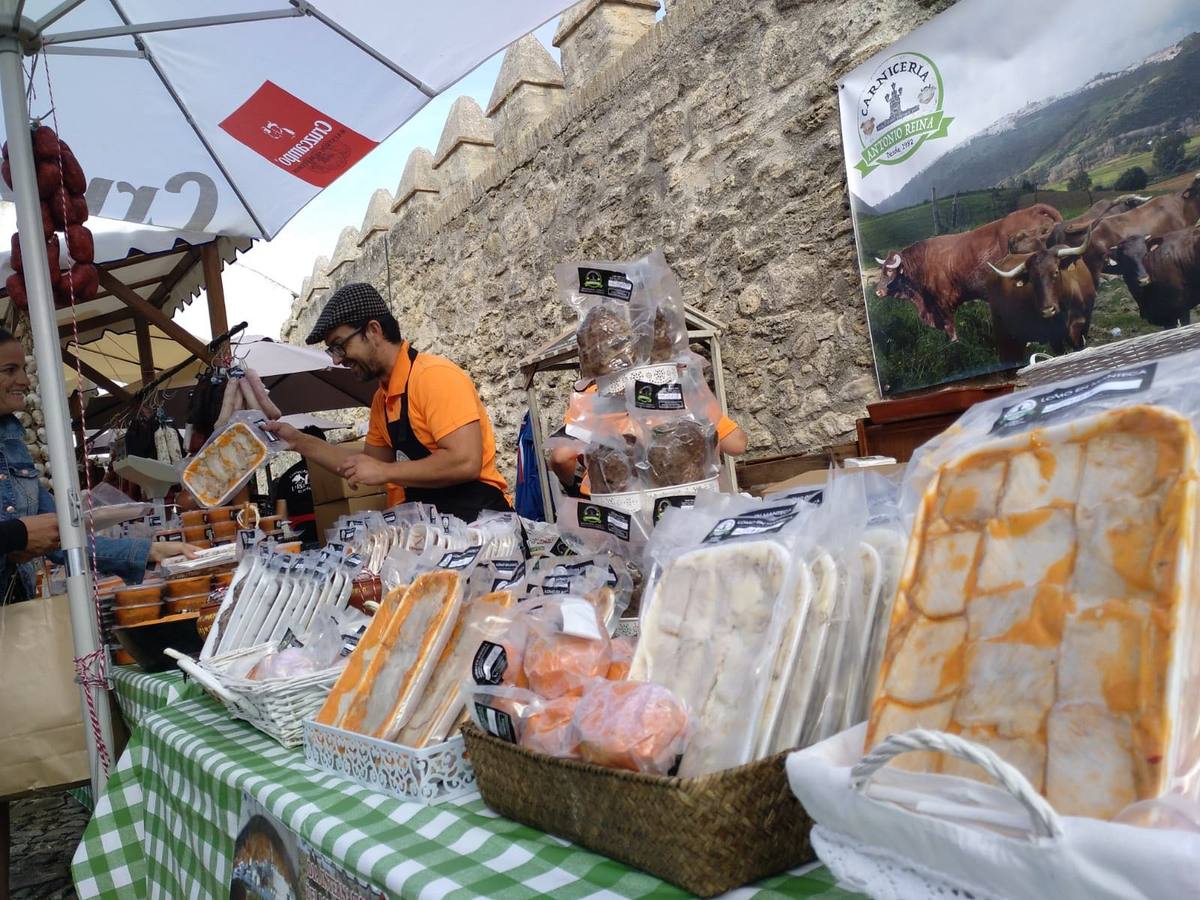 Vejer celebra su cuarta edición del Día del lomo en manteca