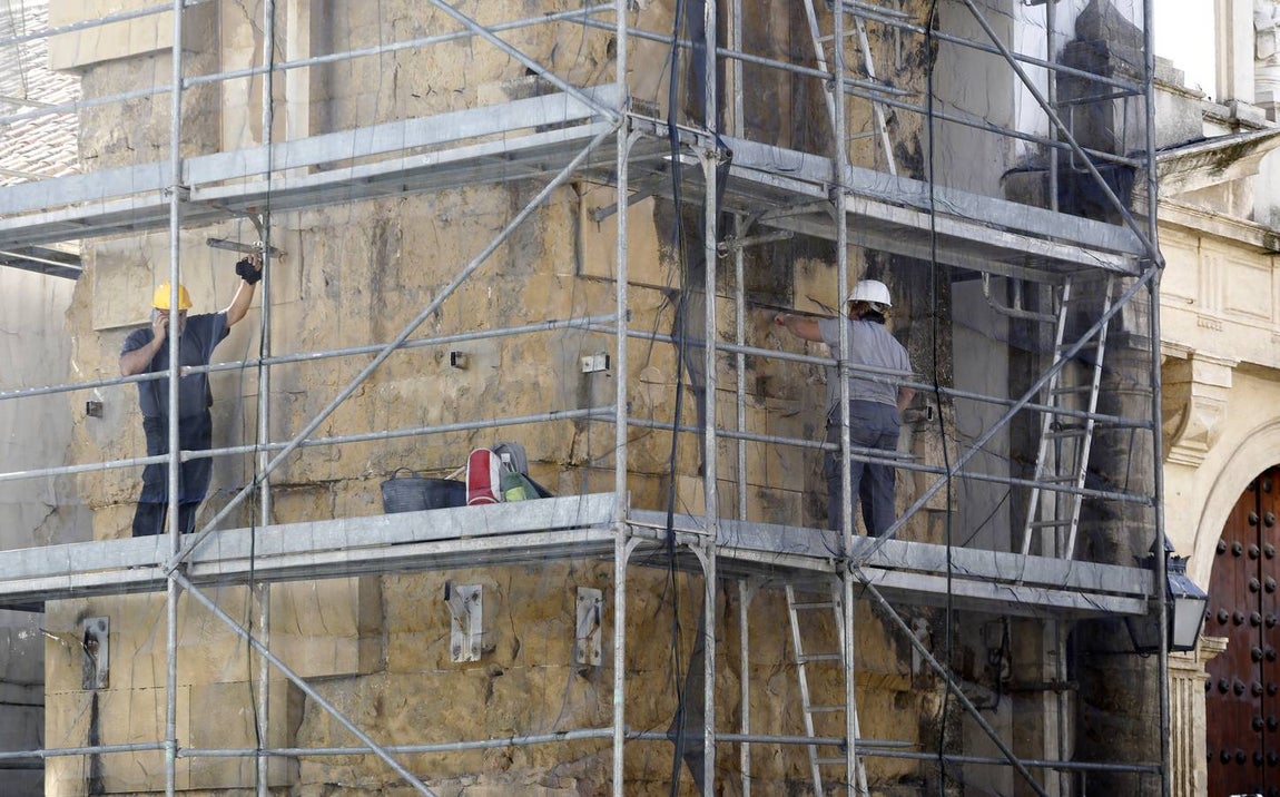 La restauración del alminar de San Juan de Córdoba, en imágenes