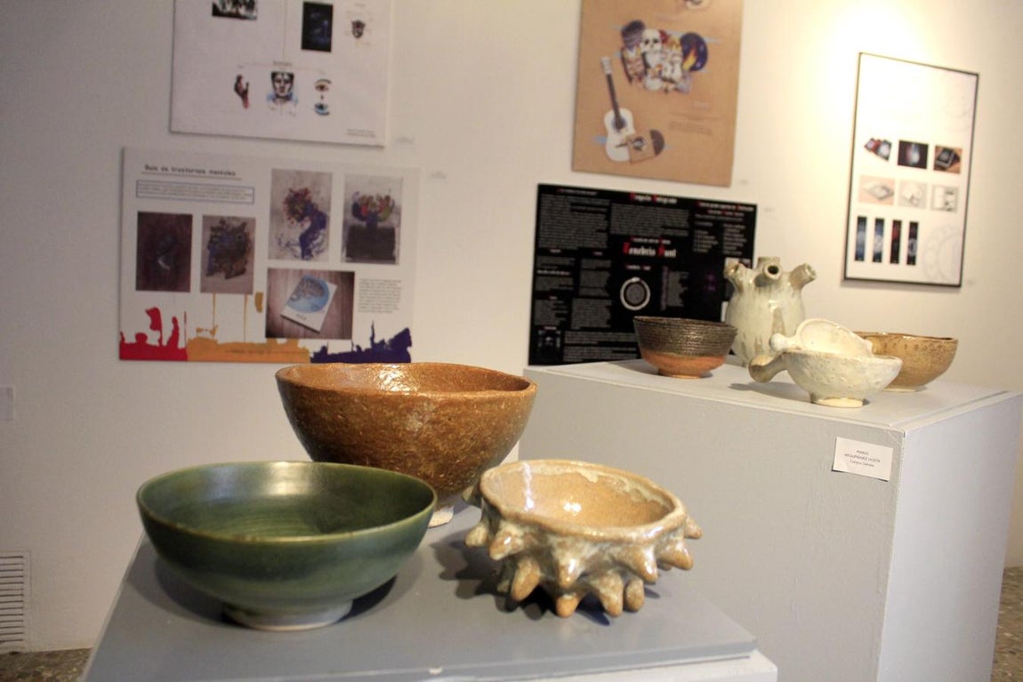 La exposición de fin de ciclo de los alumnos de la Escuela de Arte, en imágenes