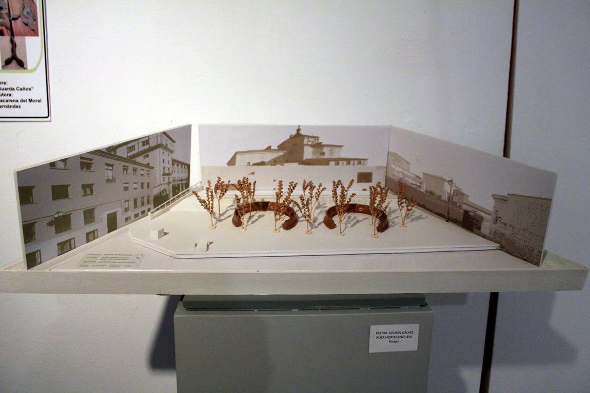 La exposición de fin de ciclo de los alumnos de la Escuela de Arte, en imágenes