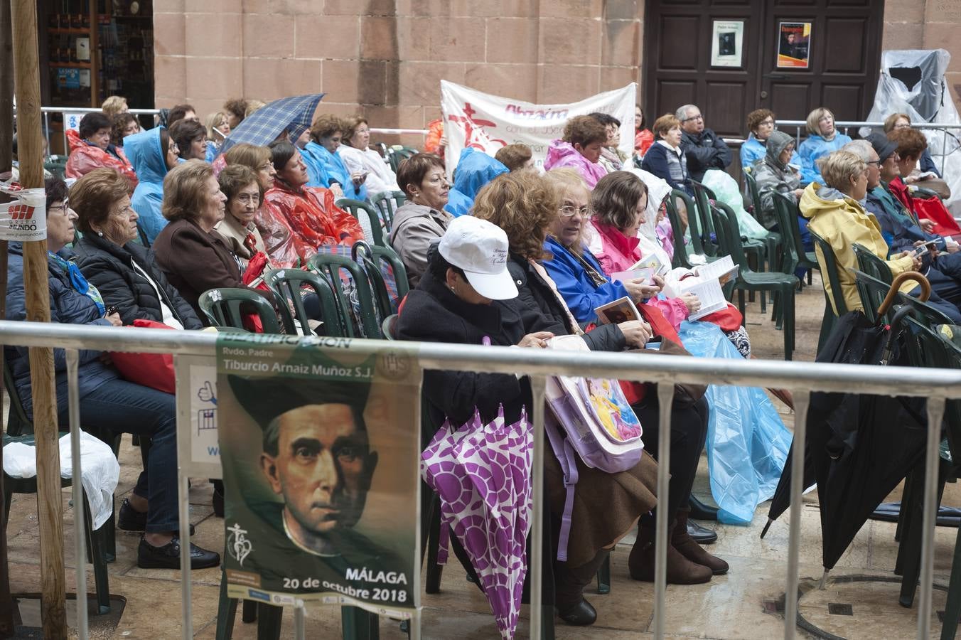 En imagen, la beatificación del Padre Arnaiz en Málaga