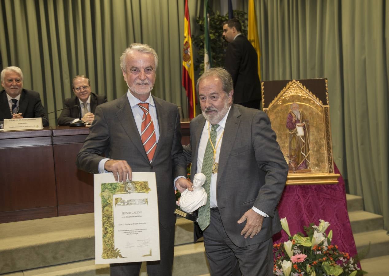 En imágenes, la conmemoración de San Lucas en el Colegio de Médicos de Sevilla