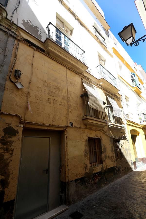 FOTOS: Un recorrido por las fincas de infravivienda en Cádiz
