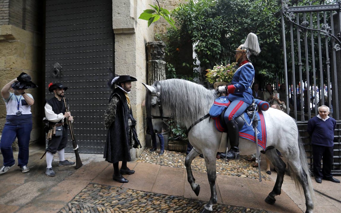 El desfile en honor a Diego López de Haro y las Caballerizas Reales de Córdoba, en imágenes