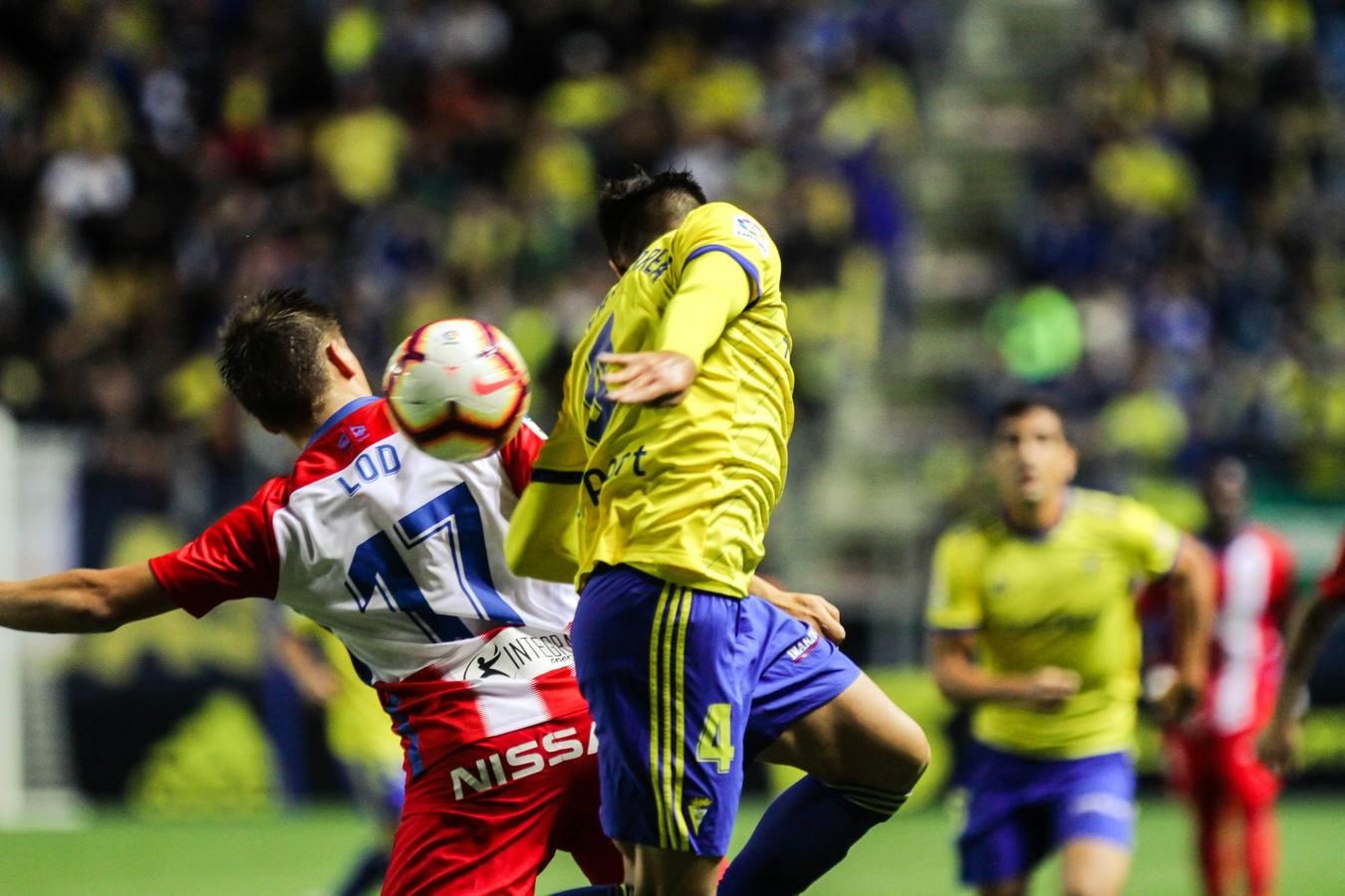 (FOTOS): Las imágenes del Cádiz CF-Sporting