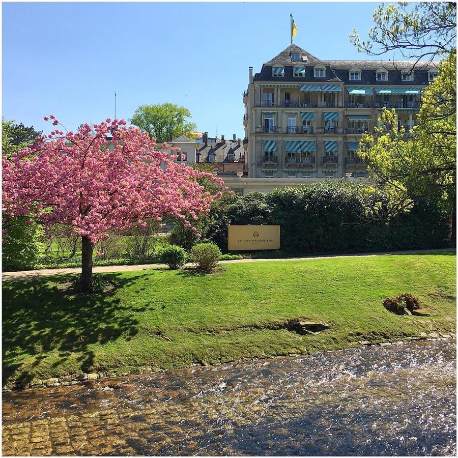 Fachada. Después de que su marido se sincerase públicamente sobre sus problemas matrimoniales, la diseñadora sufrió un duro traspiés emocional tan fuerte que tuvo que ingresar en una clínica de desintoxicación