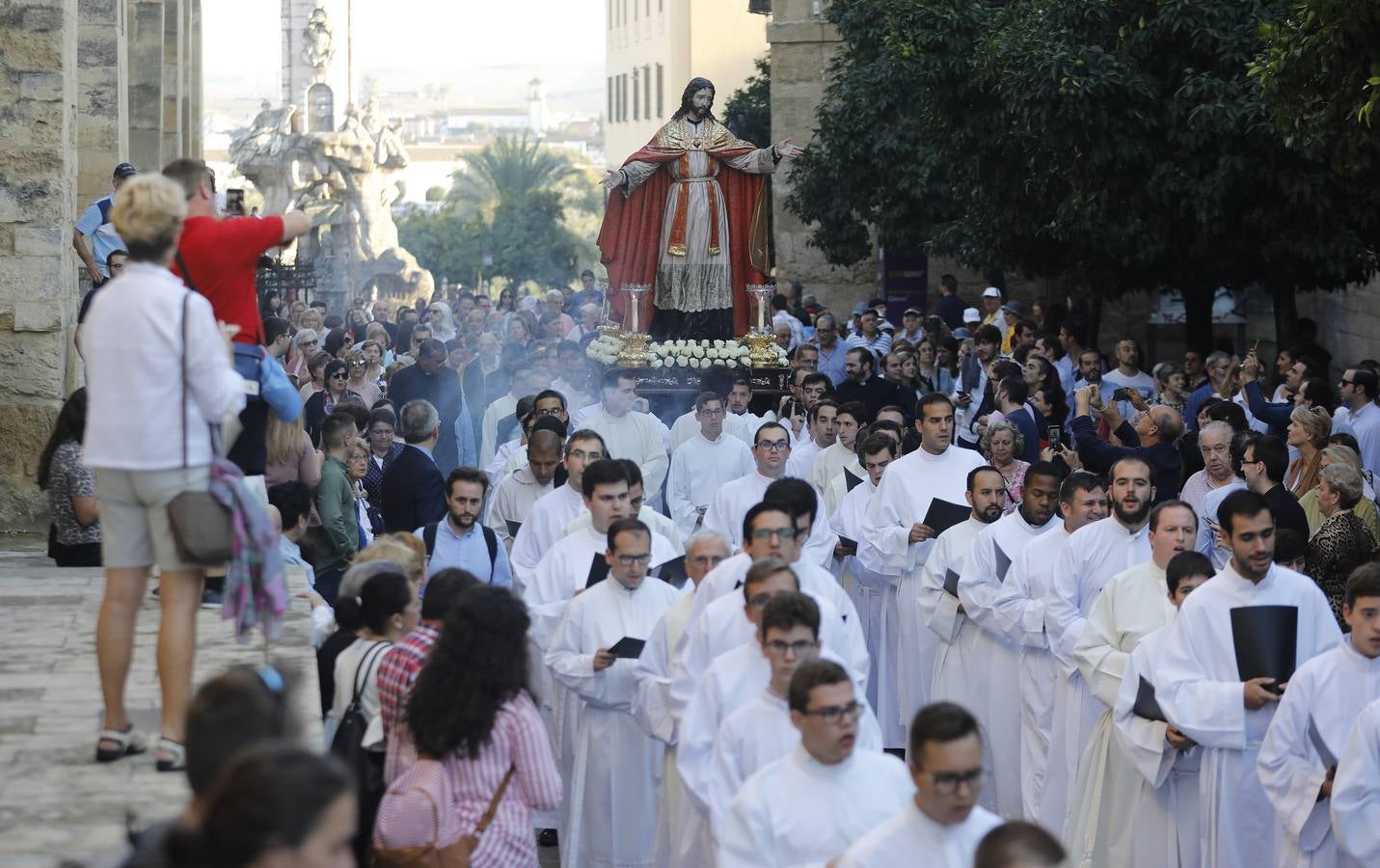 La apertura del Año Jubilar del Sagrado Corazón de Jesús en Córdoba, en imágenes