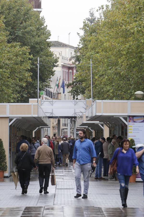 La Feria del Libro Antiguo y de Ocasión de Córdoba, en imágenes