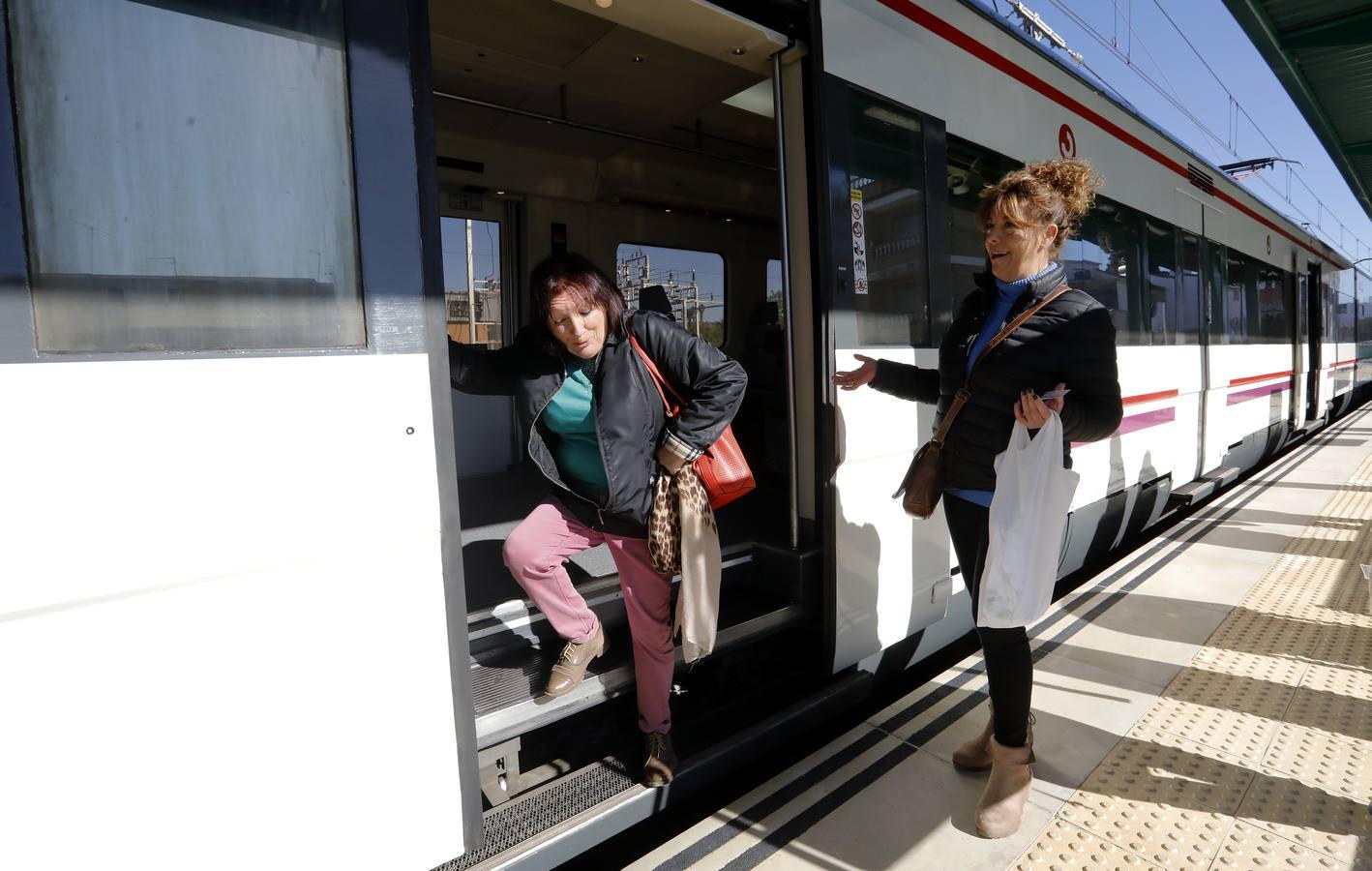 El primer día del Cercanías de Córdoba, en imágenes