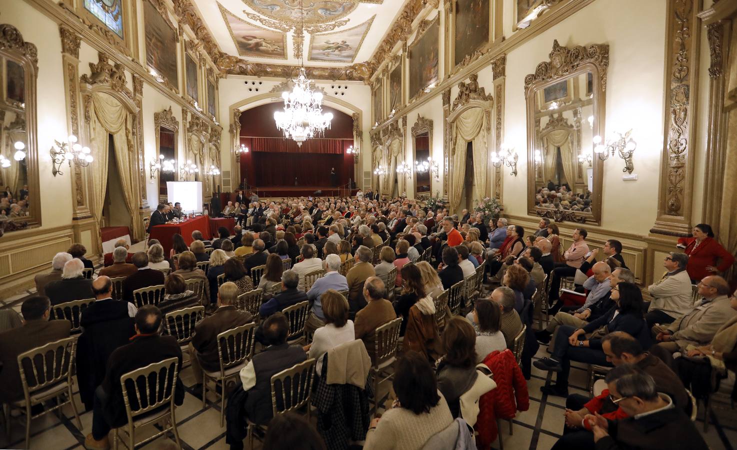 En imágenes, Inocencio Arias abre el ciclo de ABC «El templo de Córdoba»