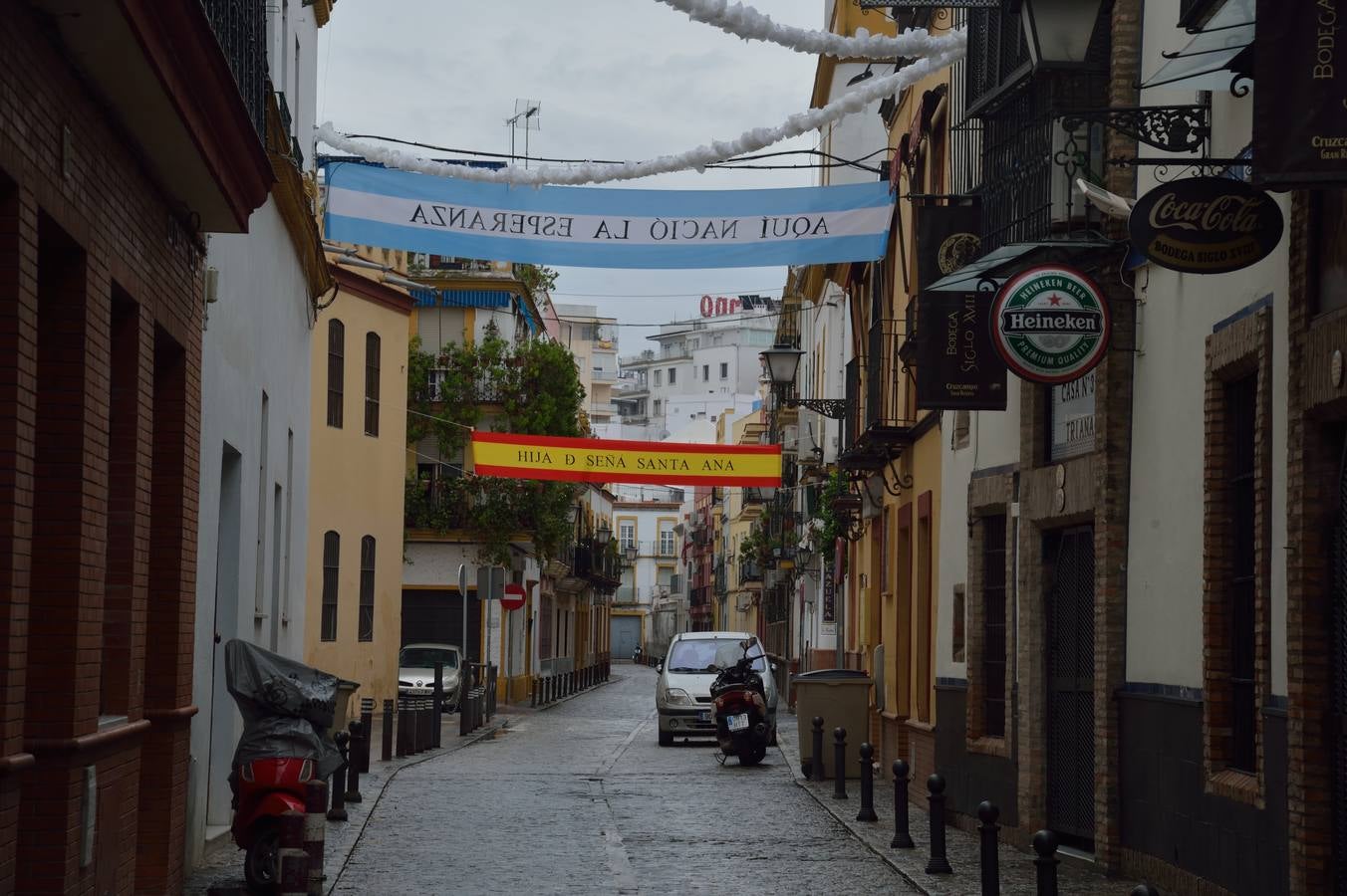 Galería de las calles adornadas para la Esperanza de Triana