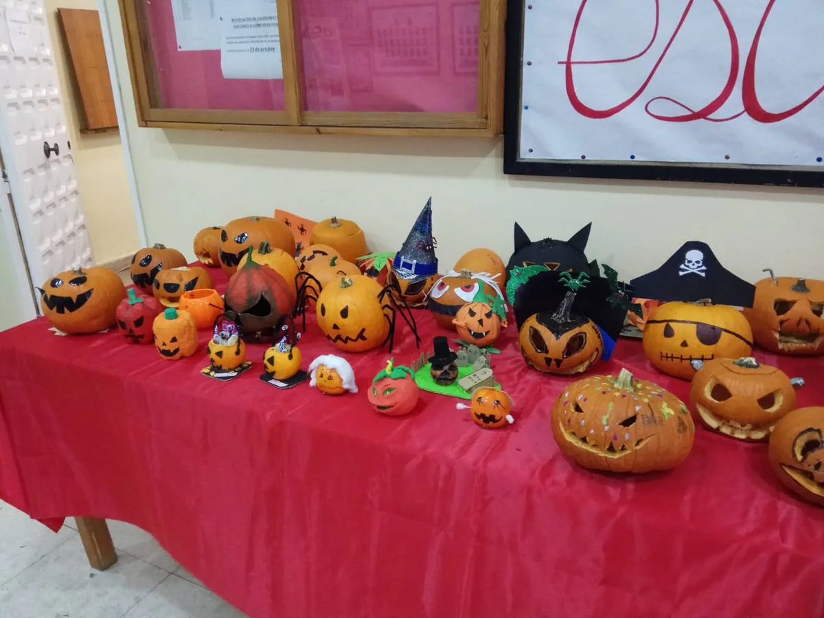 Fotos: Tosantos y Halloween en los colegios de Cádiz