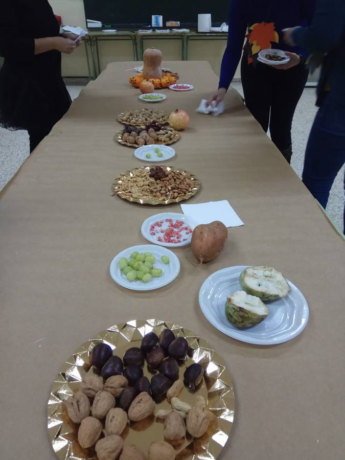 Fotos: Tosantos y Halloween en los colegios de Cádiz