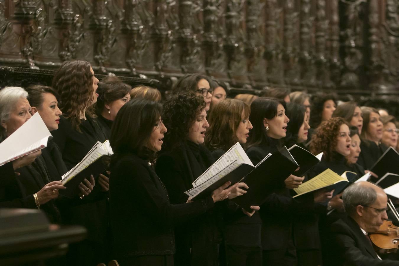 La misa de Réquiem en la Catedral de Córdoba, en imágenes