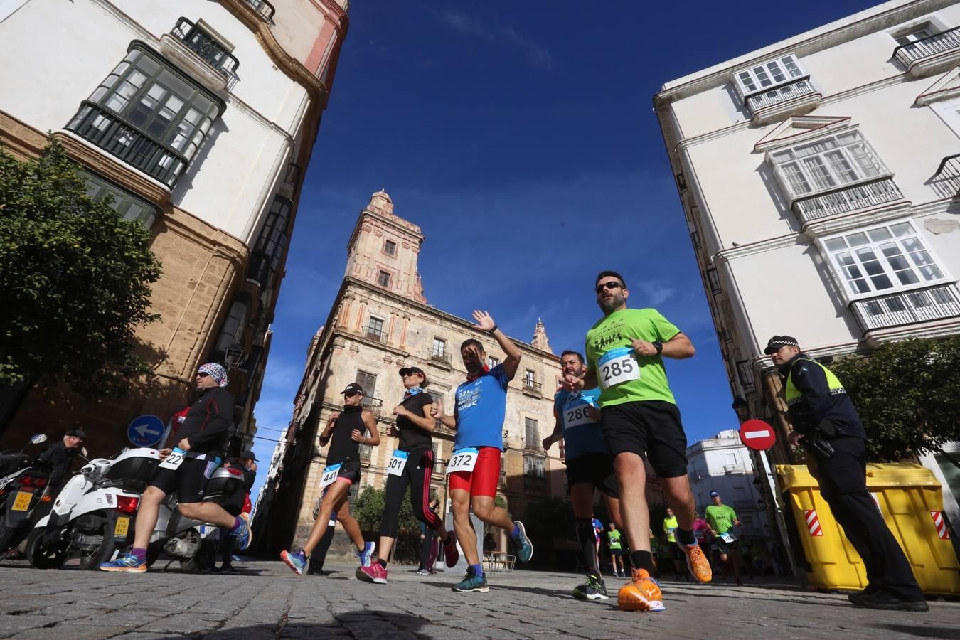 FOTOS : Búscate en la Carrera Popular Murallas de San Carlos