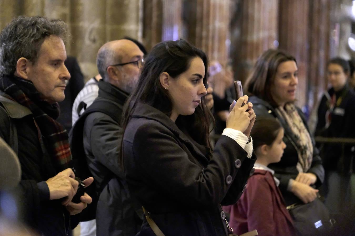 En imágenes, la Esperanza de Triana en el Altar del Jubileo de la Catedral