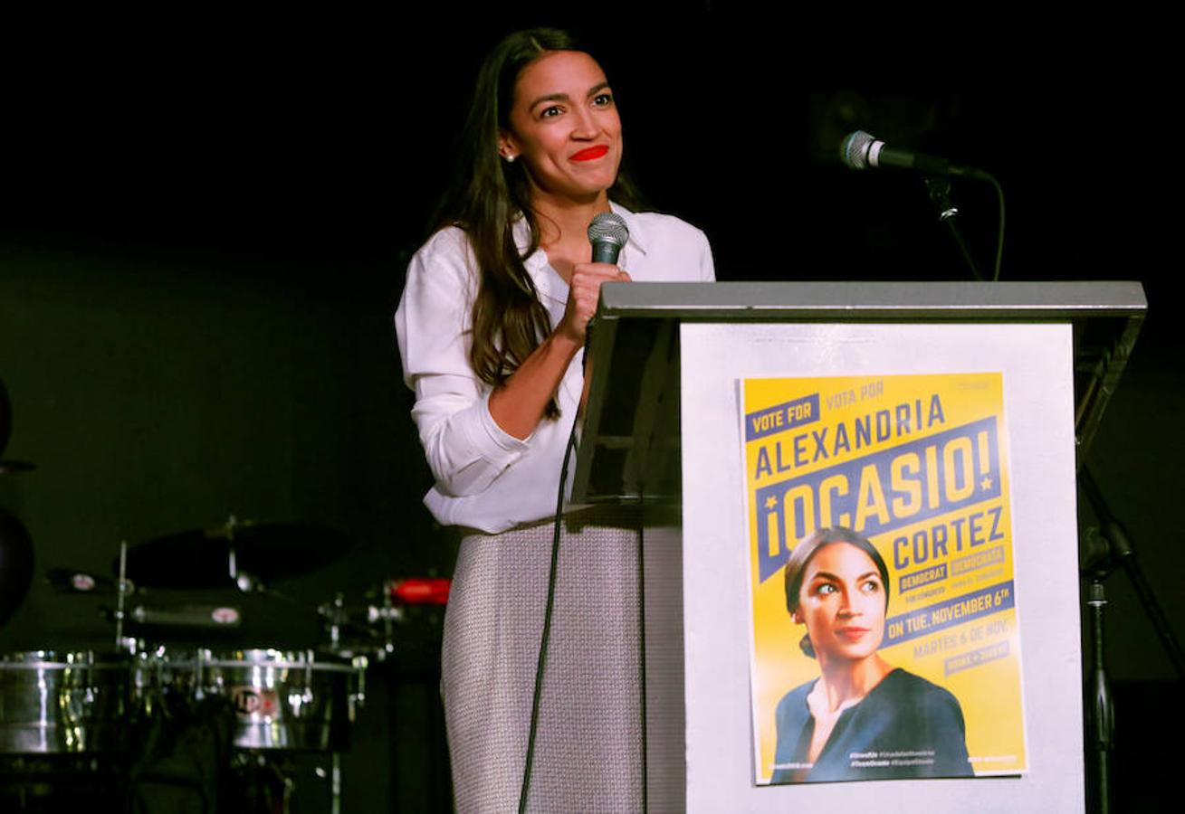 Las elecciones legislativas de EE.UU., en imágenes. Alexandria Ocasio-Cortez se ha convertido, a los 29 años, en la diputada más joven en ser elegida en la historia del Capitolio