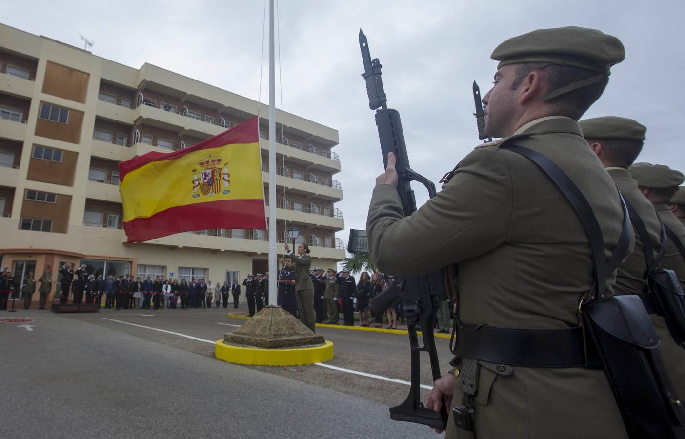 Las mejores imágenes de la celebración del día de la Subdelegación de Defensa en Cádiz