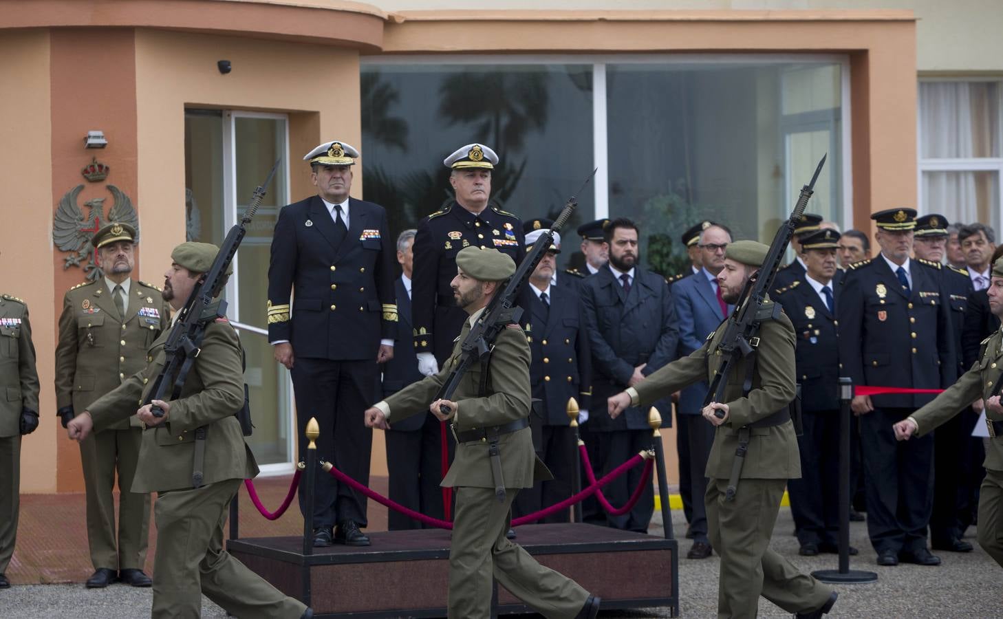 Las mejores imágenes de la celebración del día de la Subdelegación de Defensa en Cádiz