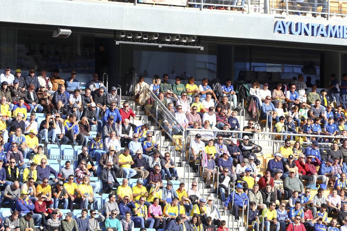 Búscate en Carranza en el partido Cádiz C.F. - Reus