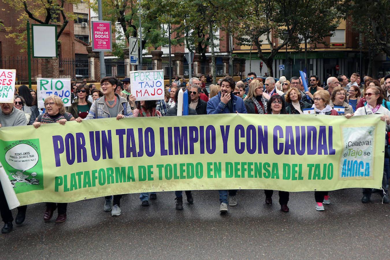 Manisfestación en Talavera por un futuro mejor