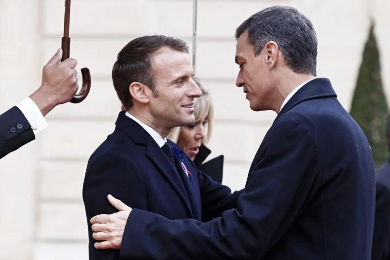Macron da la bienvenida al presidente del Gobierno español, Pedro Sánchez