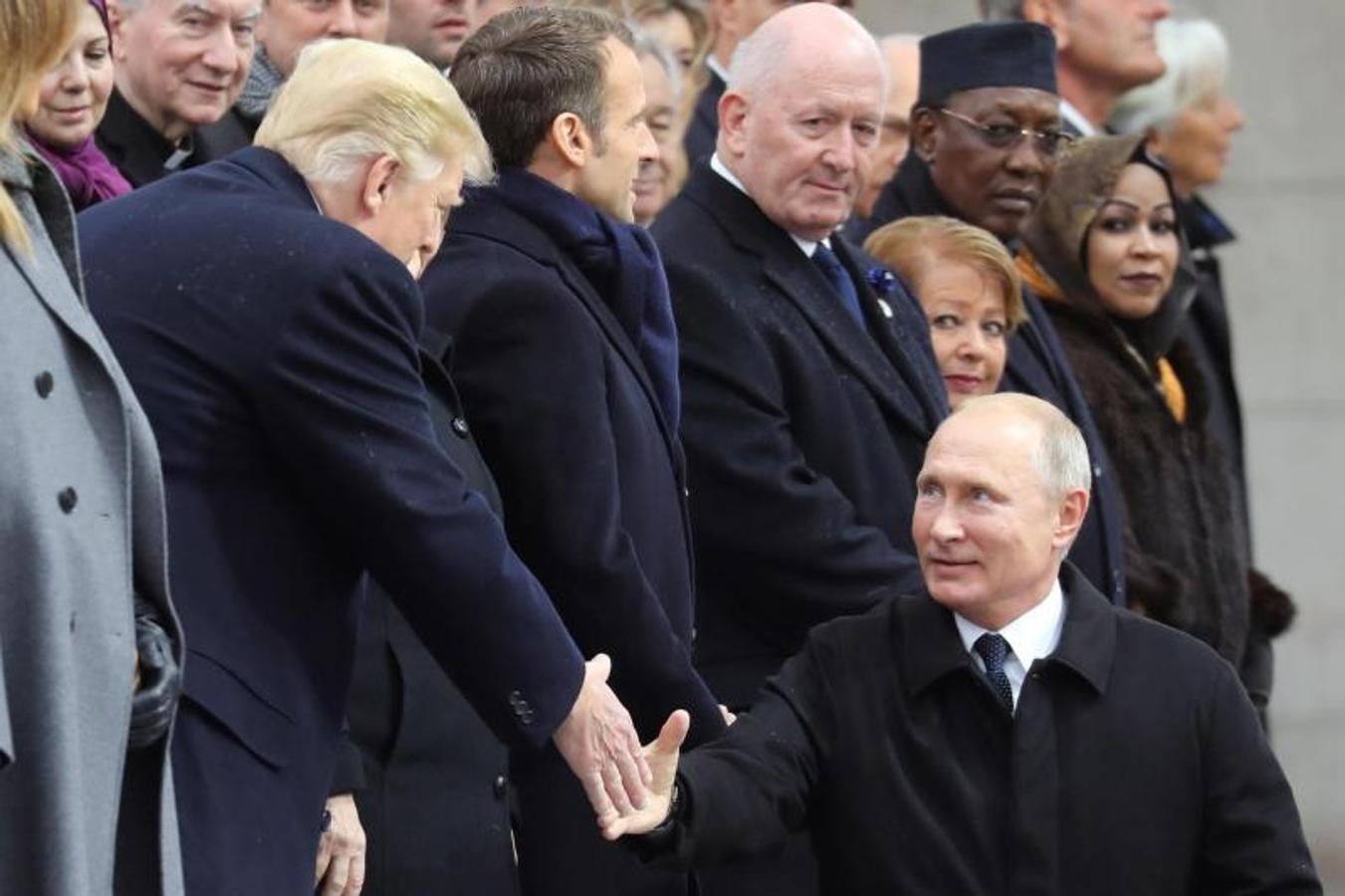 Donald Trump saludando a Putin