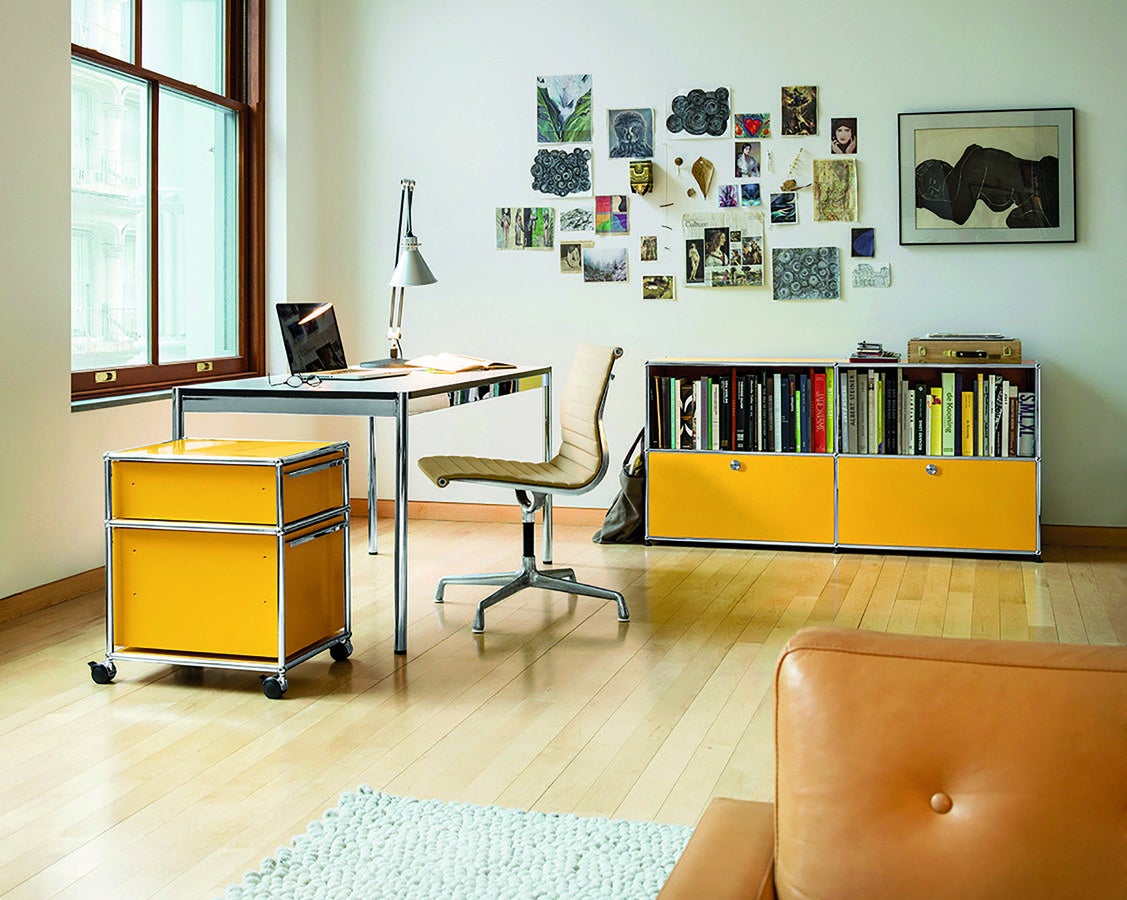 Diseños de USM. Creados inicialmente para vestir las oficinas más modernas y vanguardistas, el diseño puro, minimalista y de alta calidad de los componibles de USM han conseguido adentrarse en las viviendas como uno de los productos del almacenaje más adaptables del momento. Calidad y diseño de primera.