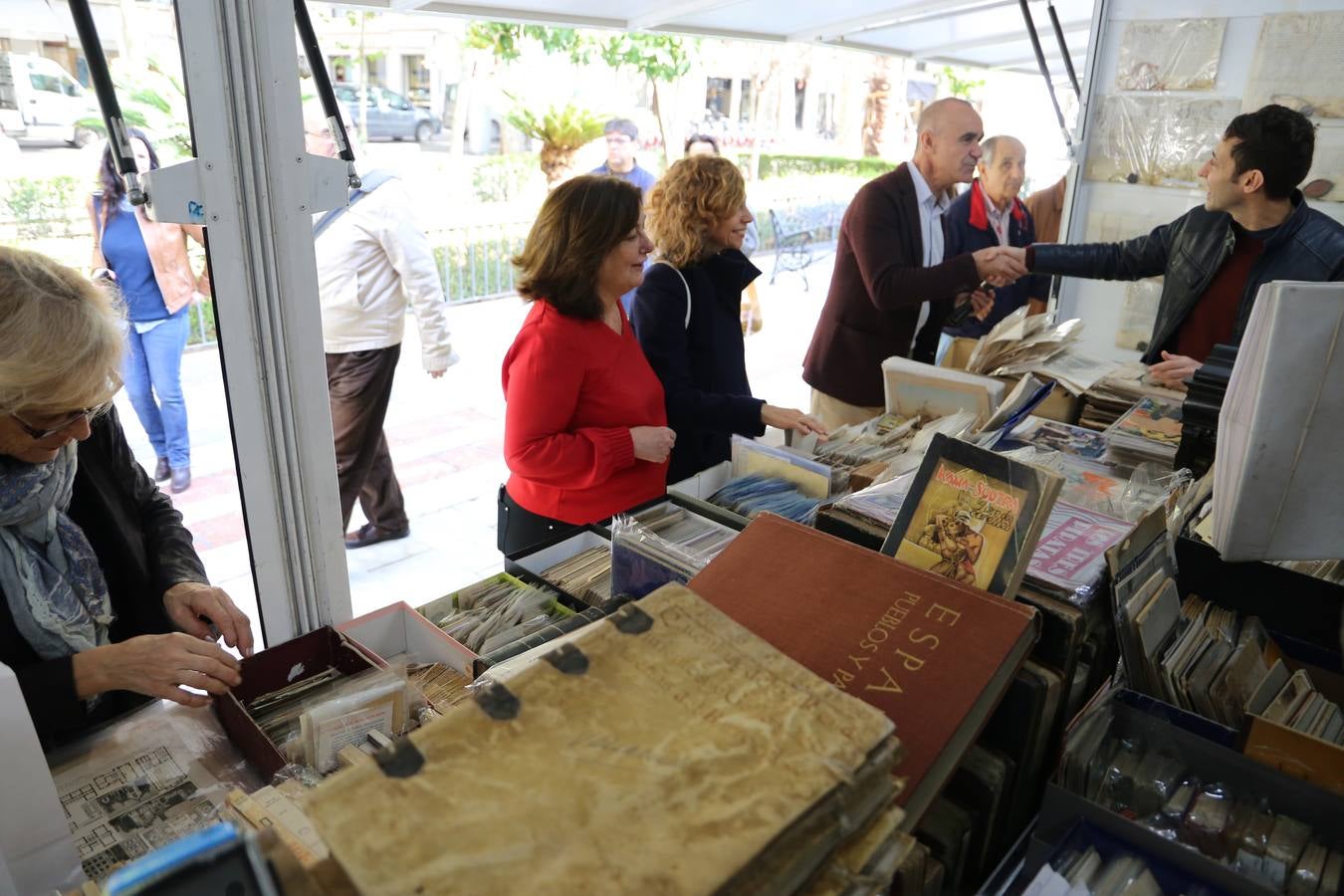 Jornada inaugural de la Feria del Libro Antiguo de Sevilla