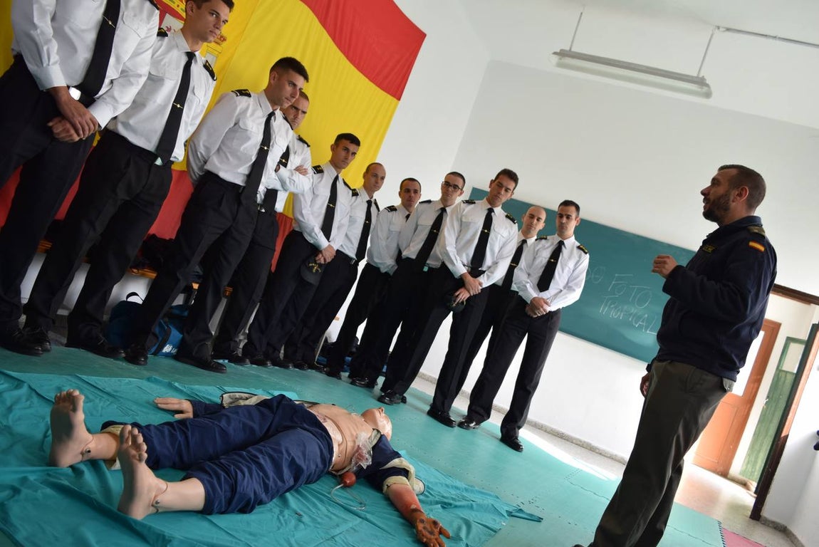 EN IMÁGENES: Así se forman los futuros suboficiales de la Armada
