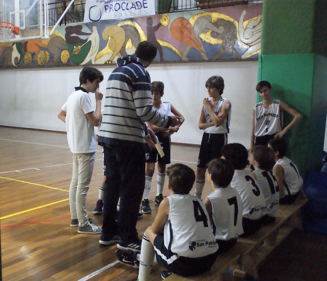 Las mejores imágenes del partido de baloncesto entre Claret &quot;A&quot; y San Patricio Soto &quot;A&quot;
