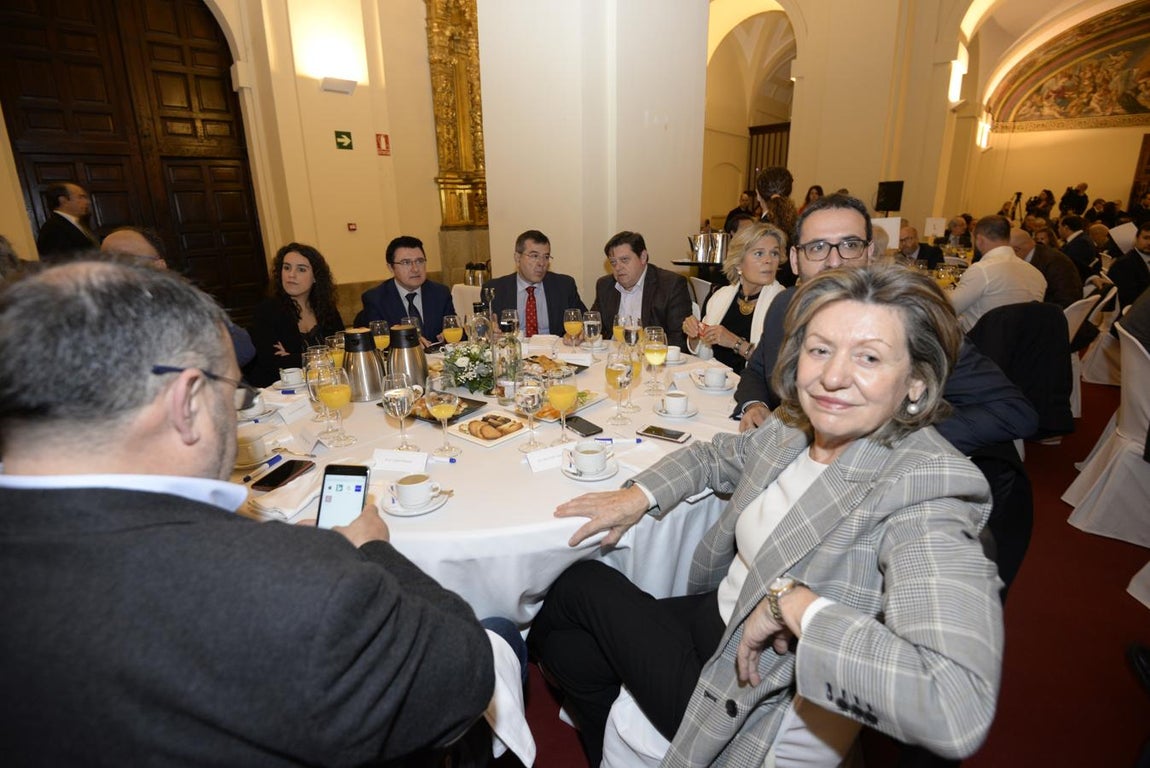 Los invitados al «Desayuno Autonómico» de ABC, en imágenes