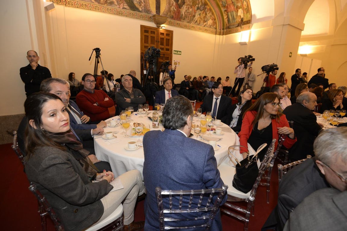 Los invitados al «Desayuno Autonómico» de ABC, en imágenes