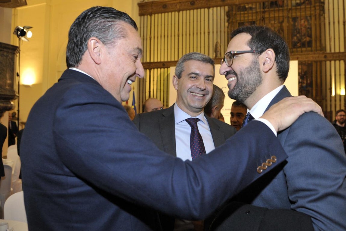 Álvaro Gutiérrez, presidente de la Diputación de Toledo y su hermano, Sergio Gutiérrez, secretario general del PSOE de Castilla-La Mancha. 