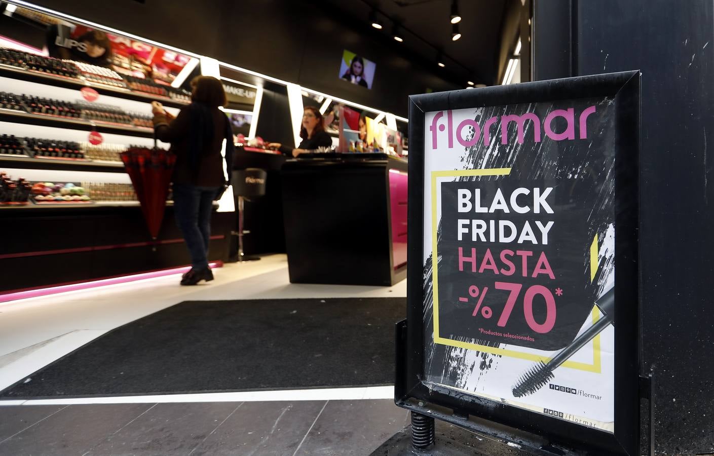 En imágenes, los preparativos en Córdoba para el «Black Friday»