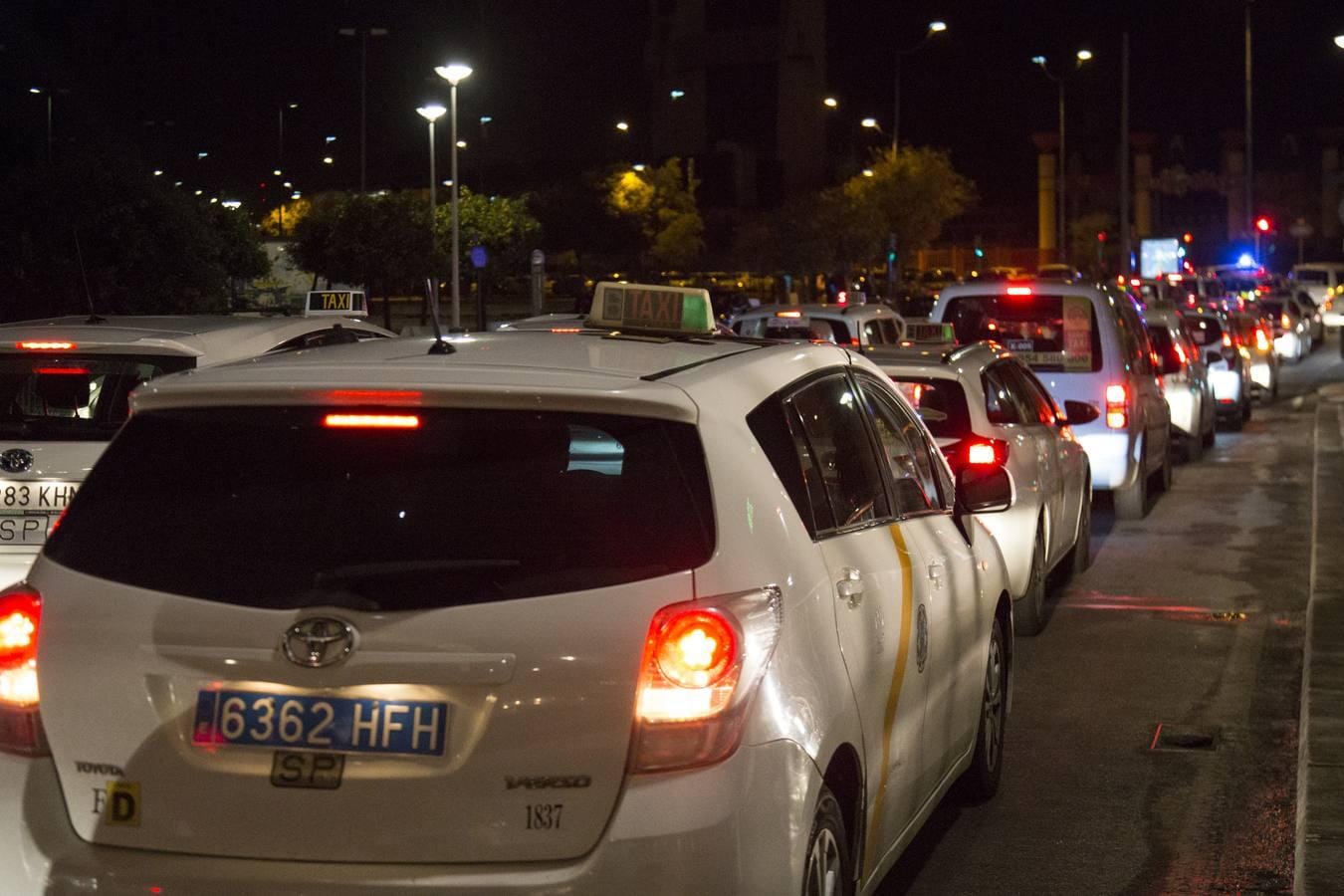 Los taxistas de Sevilla, en pie de guerra