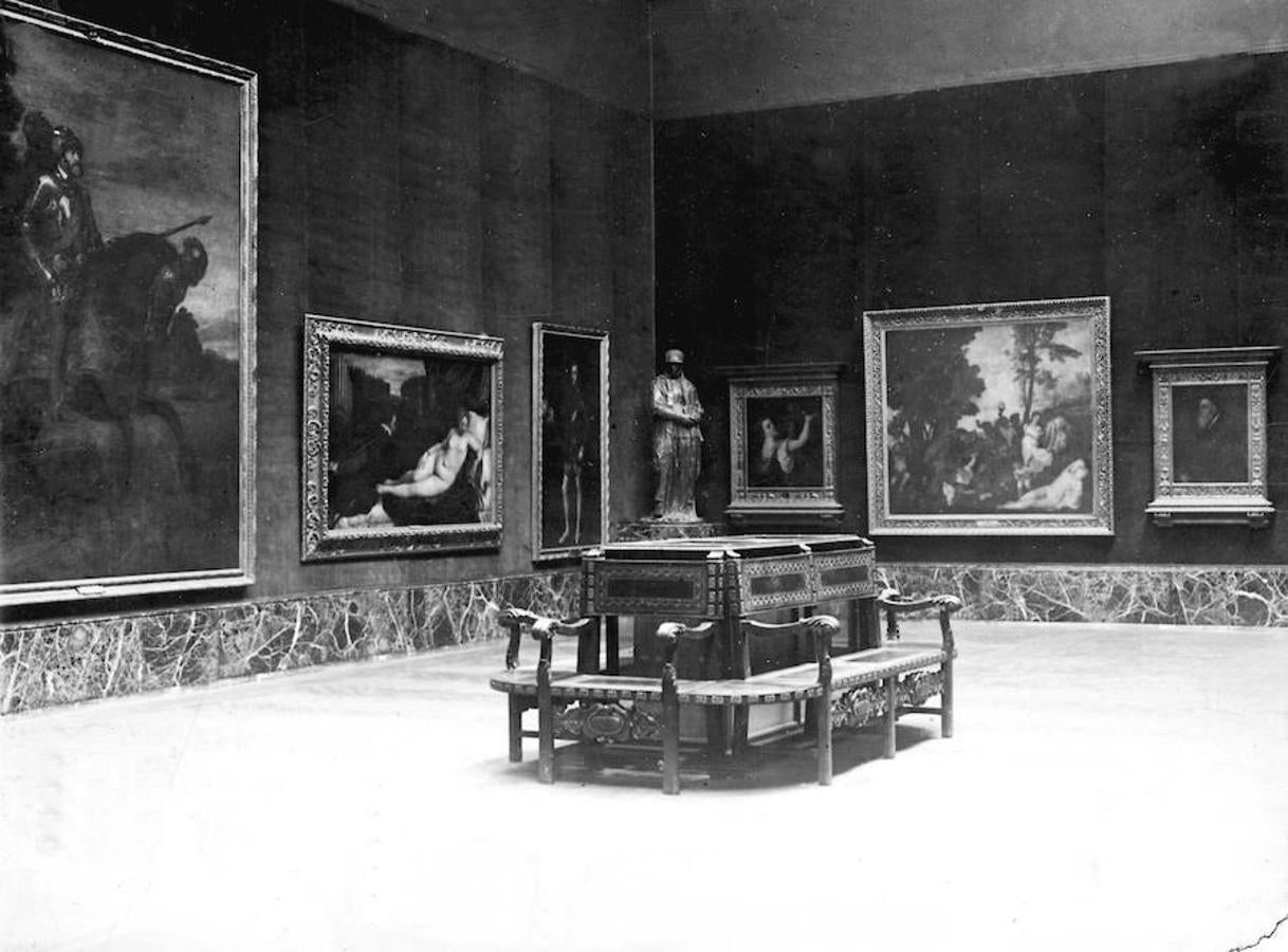 La sala Tiziano, en 1923. 