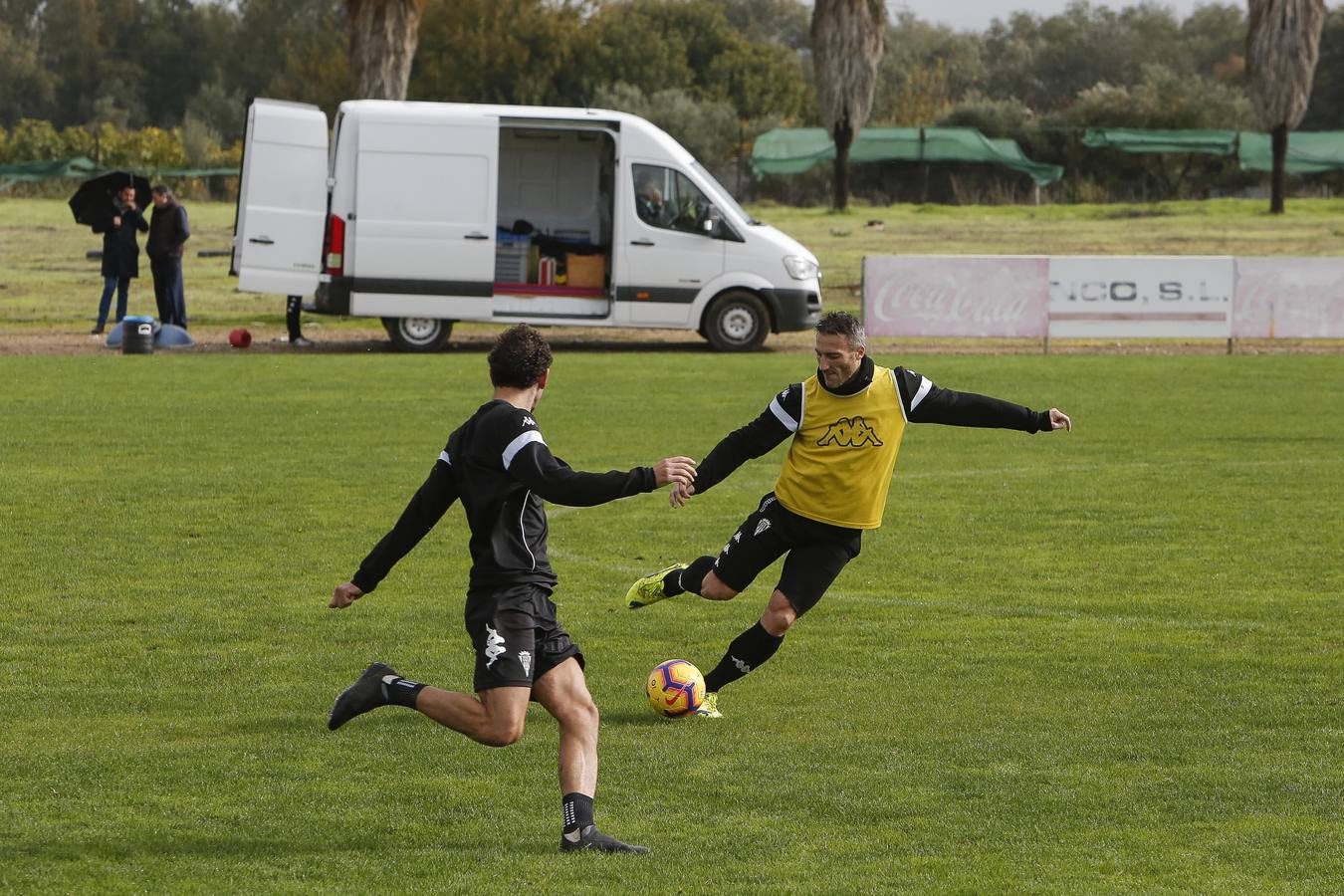 El primer día de Curro Torres en el Córdoba CF, en imágenes