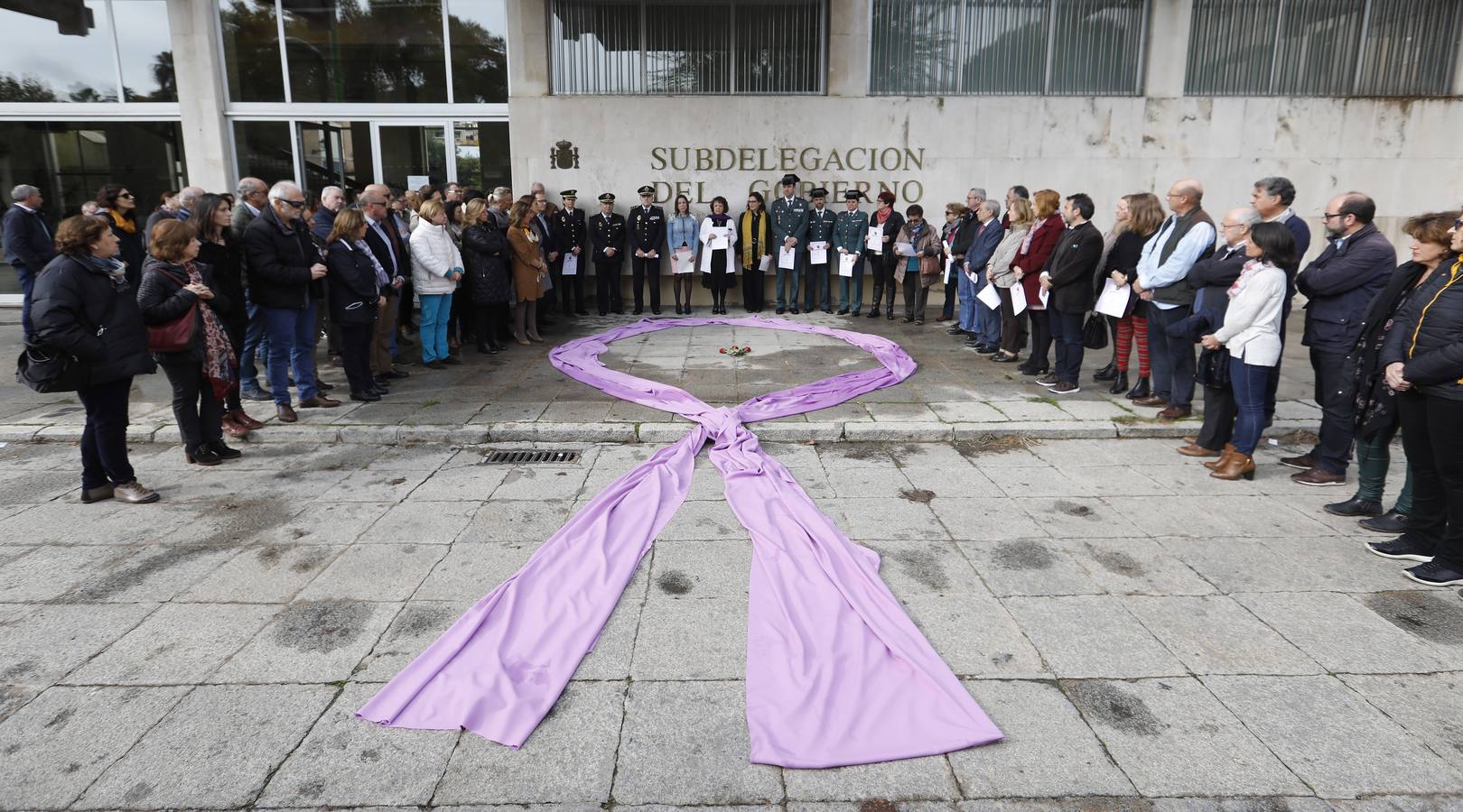 En imágenes, las instituciones de Córdoba protestan contra la violencia machista