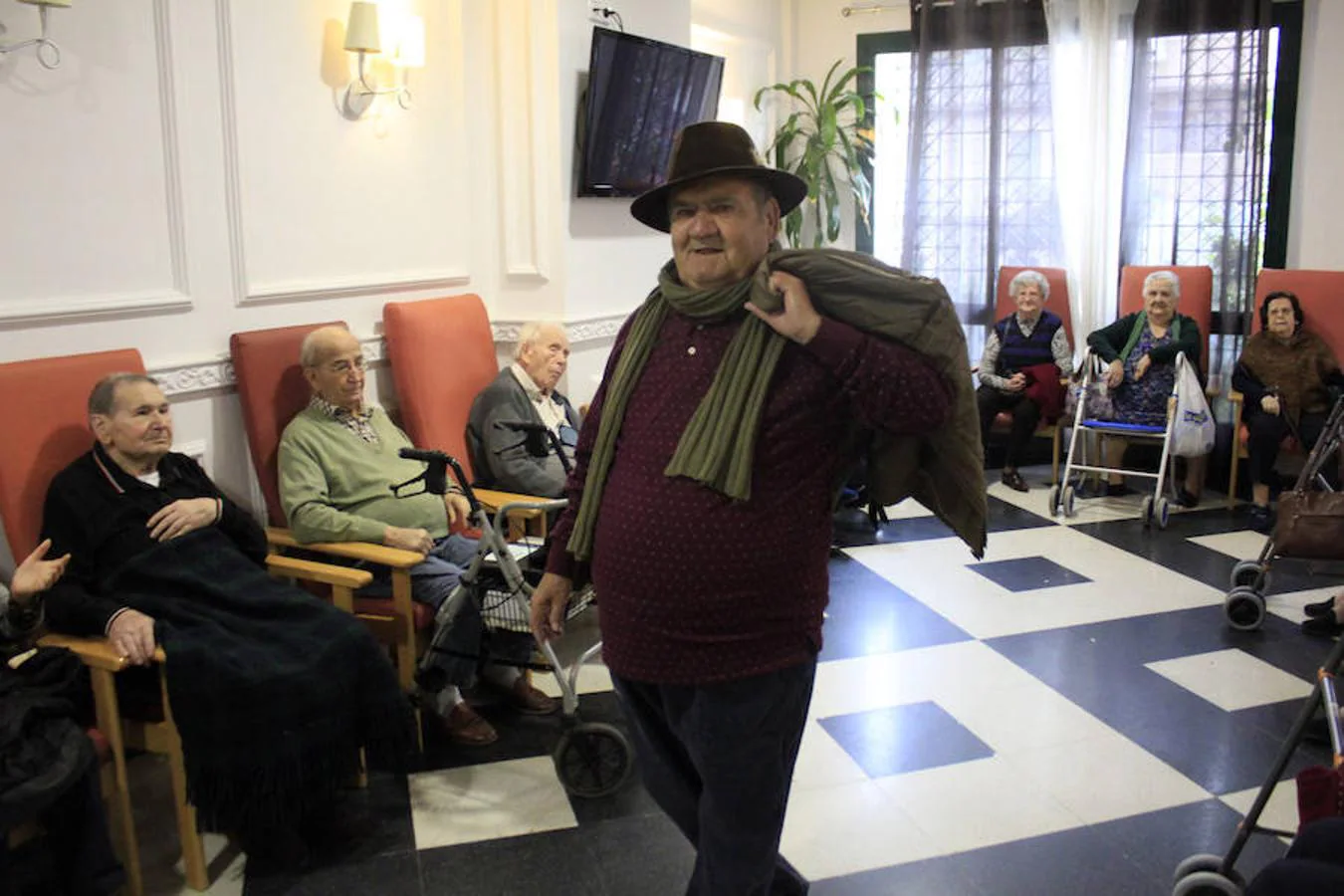 Fortunato, soltero de 74 años. Fue pintor «de brocha gorda»