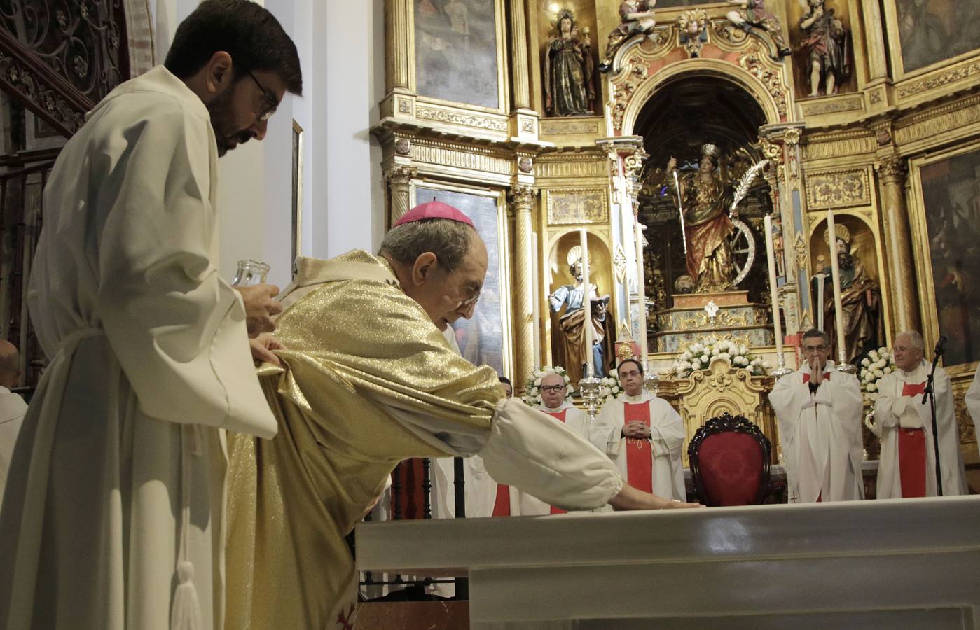 Las mejores imágenes de la misa de reapertura de Santa Catalina