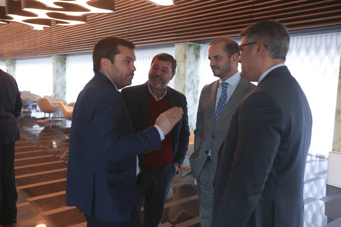 Ignacio Moreno Bustamante, Alfonso Candón, Fernando Moreno e Ignacio Romaní. 