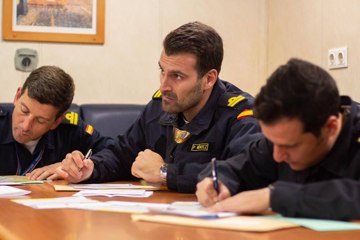 Los militares, los primeros en votar