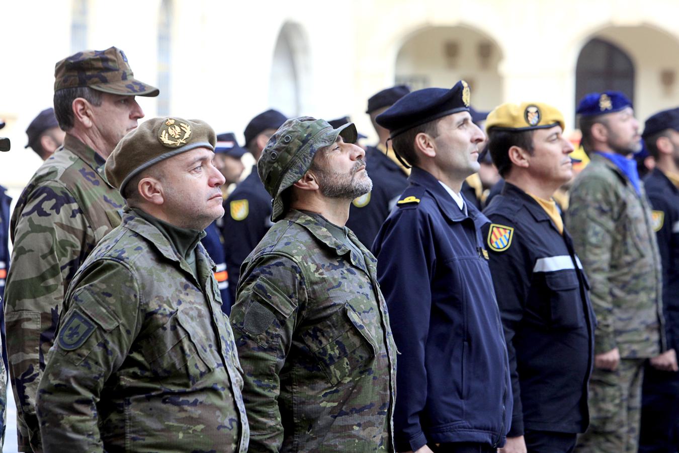 Clausura del curso básico de Emergencias de la UME en la Academia de Infantería