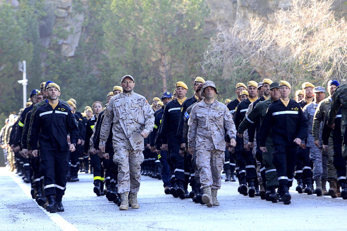 Clausura del curso básico de Emergencias de la UME en la Academia de Infantería