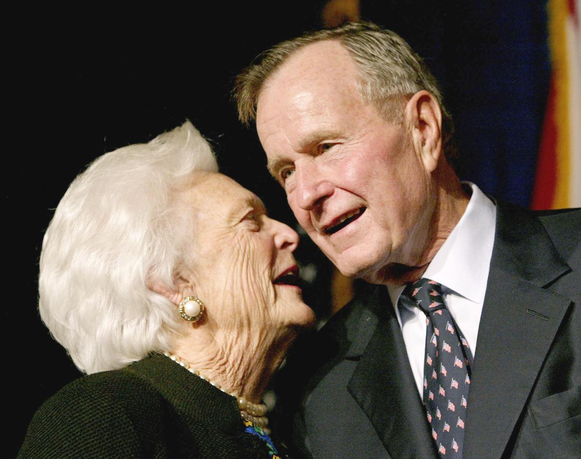 Con Bárbara Bush en una imagen de archivo. 