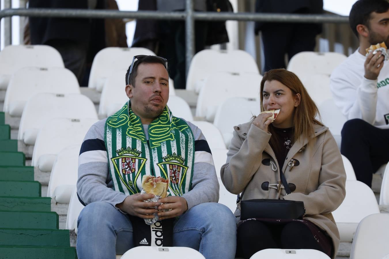 La grada del Córdoba-Elche, en imágenes